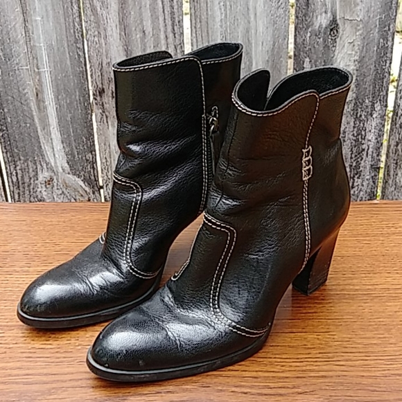 Tod's Black Pointed Toe Chucky Heel Bootie Size 8 - Picture 3 of 8